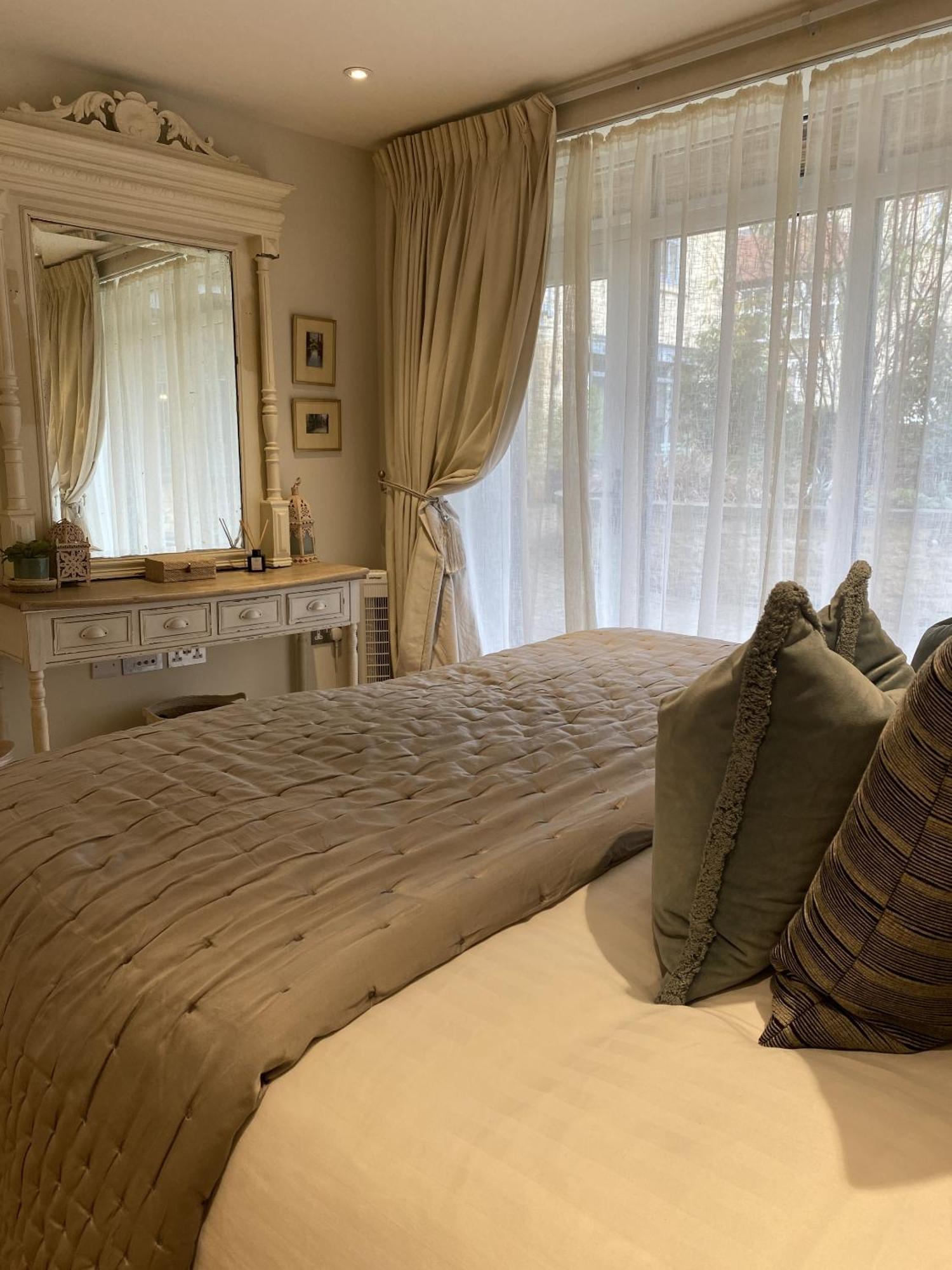 Walcot Yard With Parking, Bath Keys Apartamento Exterior foto