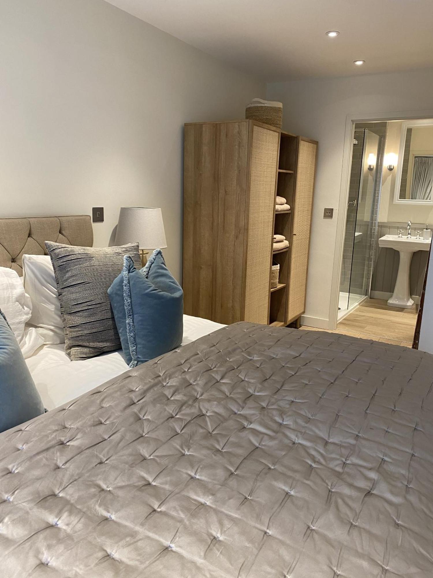 Walcot Yard With Parking, Bath Keys Apartamento Exterior foto