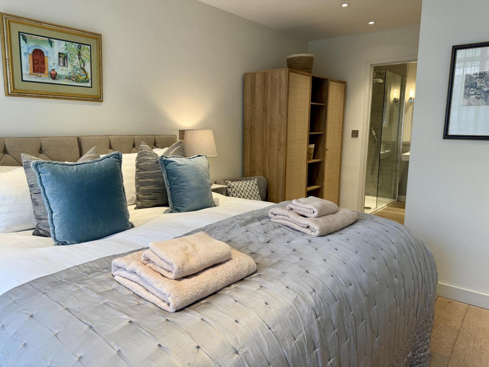Walcot Yard With Parking, Bath Keys Apartamento Exterior foto