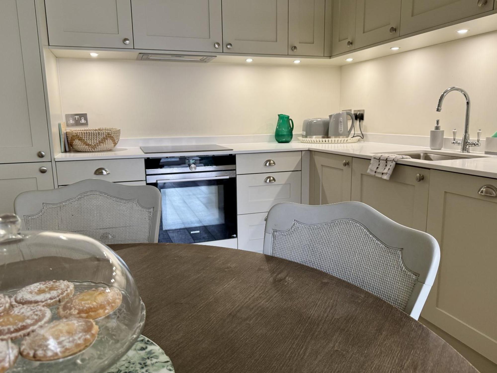 Walcot Yard With Parking, Bath Keys Apartamento Exterior foto