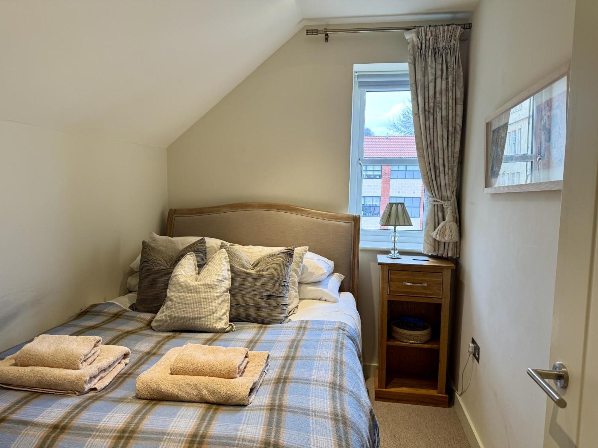 Walcot Yard With Parking, Bath Keys Apartamento Exterior foto